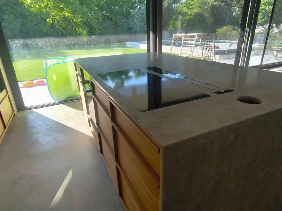 Taj Mahal I – Taj Mahal quartzite, Kitchen island (image 1)