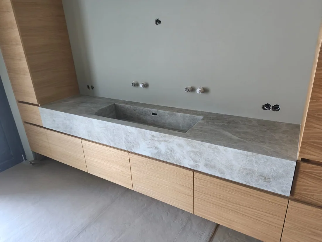 Taj Mahal I – Taj Mahal quartzite, Kitchen island (image 15)