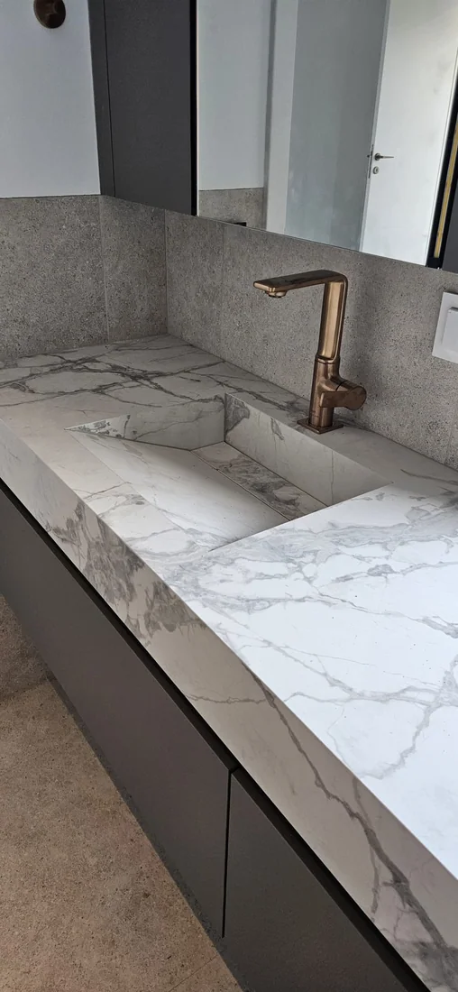 Villa TY – Natural stone & porcelain, Vanities, kitchen, fireplace, exterior, retractable pool (image 6)